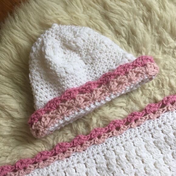Custom made Girls Knit Pink and White Scarf and Hat with Tassels Size 6 - Picture 9 of 10